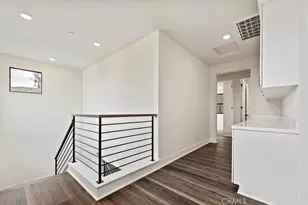 1019 N Staley Ln, Los Angeles, CA 90042 - Photo 28