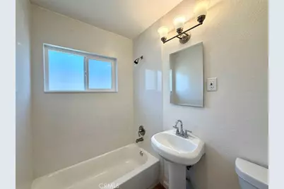 455 E South, Rialto, CA 92376 - Photo 8