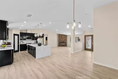 15162 Larch, Hesperia, CA 92345 - Photo 6