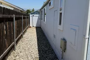140 W Pioneer, Redlands, CA 92374 - Photo 20