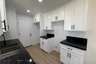 21975 Mohican, Apple Valley, CA 92307 - Photo 18