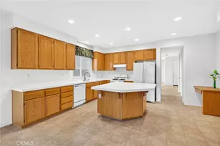 32389 Pensador St, Temecula, CA 92592 - Photo 2