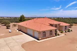 9452 Cedar St, Oak Hills, CA 92344 - Photo 6