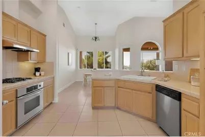 9452 Cedar Street, Oak Hills, CA 92344 - Photo 20