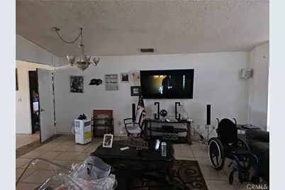 16709 Deodar, Hesperia, CA 92345 - Photo 2