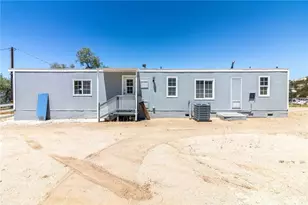 32999 Oak Dr, Hemet, CA 92544 - Photo 4