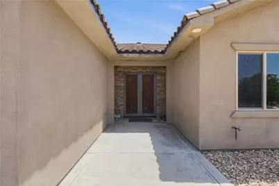 12865 Custer, Yucaipa, CA 92399 - Photo 4