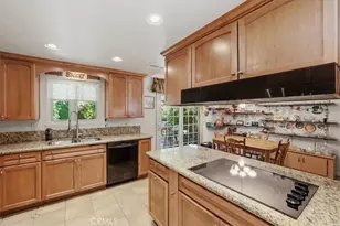 10426 Bonneville, Riverside, CA 92505 - Photo 2