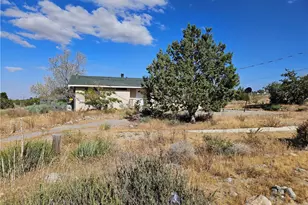 10487 Via Verde, Pinon Hills, CA 92372 - Photo 2