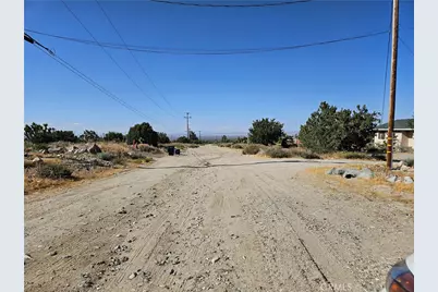 10487 Via Verde, Pinon Hills, CA 92372 - Photo 6