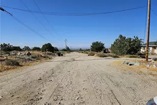 10487 Via Verde, Pinon Hills, CA 92372 - Photo 6