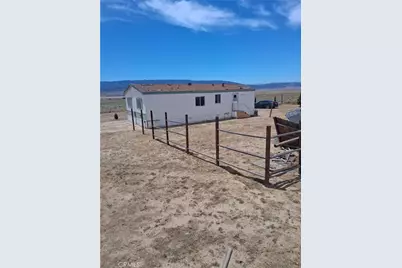 27543 Kingbird, Rosamond, CA 93560 - Photo 2