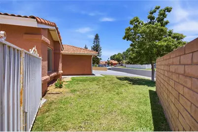 13997 Chervil Court, Moreno Valley, CA 92553 - Photo 8