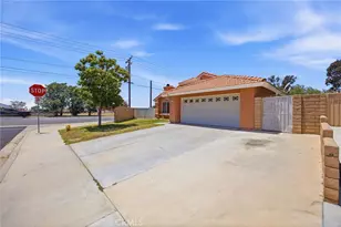 13997 Chervil Ct, Moreno Valley, CA 92553 - Photo 6