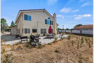 352 Leafwood Court, Riverside, CA 92506 - Photo 38