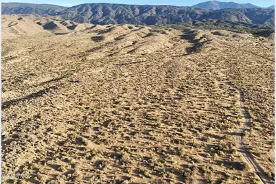0 Avenue Y-8, Llano, CA 93544 - Photo 10