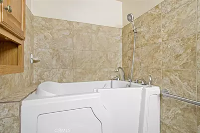 15412 Pine, Fontana, CA 92335 - Photo 18