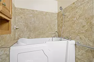 15412 Pine, Fontana, CA 92335 - Photo 18