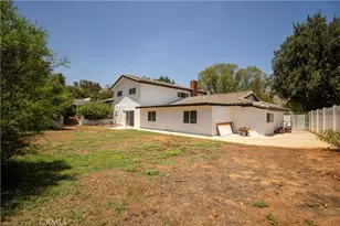 2350 Shadow Hill Dr, Riverside, CA 92506 - Photo 8