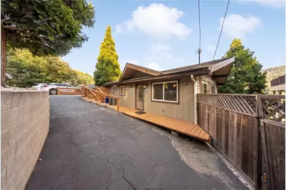 24375 Zurich Drive, Crestline, CA 92325 - Photo 2