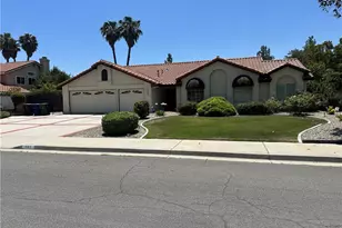 165 Cottonwood Ave, Riverside, CA 92506 - Photo 2