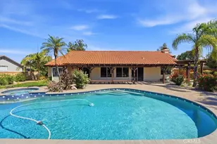 165 Cottonwood Ave, Riverside, CA 92506 - Photo 16
