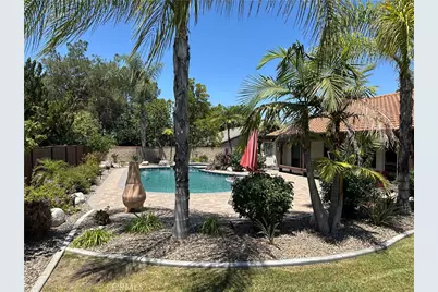 165 Cottonwood Avenue, Riverside, CA 92506 - Photo 6