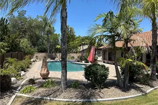 165 Cottonwood Ave, Riverside, CA 92506 - Photo 6