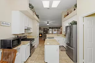 7062 Montana Ave, Fontana, CA 92336 - Photo 14