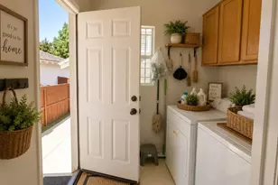 91 Orangewood Ct, Redlands, CA 92373 - Photo 4