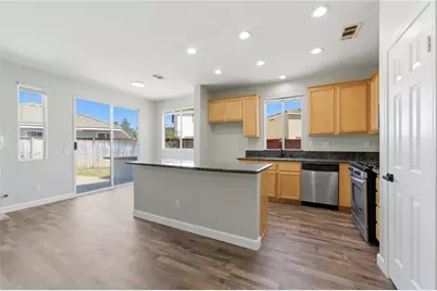 26121 Bogoso, Moreno Valley, CA 92555 - Photo 12
