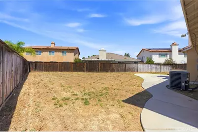 26121 Bogoso, Moreno Valley, CA 92555 - Photo 32