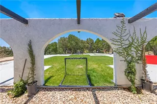 31050 Bedford, Redlands, CA 92373 - Photo 58