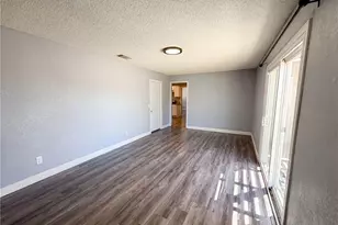 15929 La Verida, Victorville, CA 92395 - Photo 10