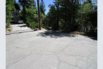 26614 Hillcrest, Lake Arrowhead, CA 92352 - Photo 8