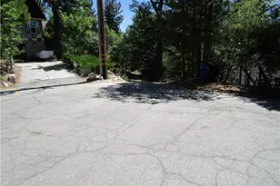 26614 Hillcrest, Lake Arrowhead, CA 92352 - Photo 8