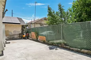 315 W 10th St, San Bernardino, CA 92410 - Photo 20