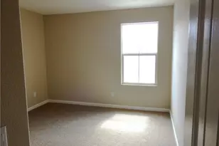 460 N Pinewood, Rialto, CA 92376 - Photo 18