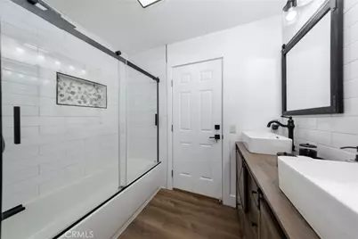 1370 Edgefield, Upland, CA 91786 - Photo 20