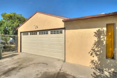17788 San Bernardino, Fontana, CA 92335 - Photo 34