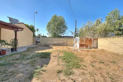 17788 San Bernardino, Fontana, CA 92335 - Photo 44