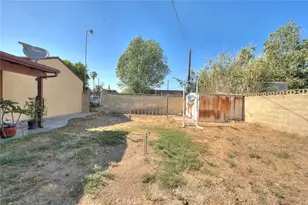 17788 San Bernardino, Fontana, CA 92335 - Photo 44