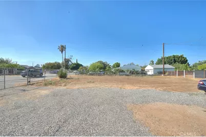 17788 San Bernardino, Fontana, CA 92335 - Photo 46