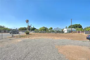 17788 San Bernardino, Fontana, CA 92335 - Photo 46