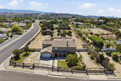 17731 Glen Hollow, Riverside, CA 92504 - Photo 6
