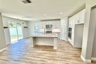 27617 Bottle Brush, Murrieta, CA 92562 - Photo 10