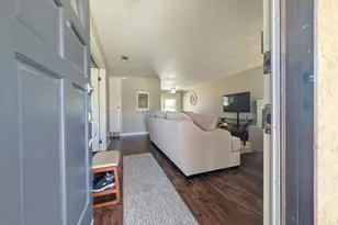 545 Mikalor, San Bernardino, CA 92410 - Photo 14
