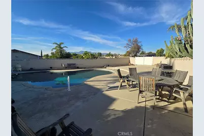 8725 Boxwood Court, Fontana, CA 92335 - Photo 14