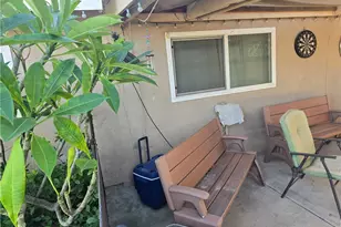 8725 Boxwood Ct, Fontana, CA 92335 - Photo 6