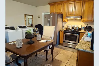 1346 W Century, Los Angeles, CA 90044 - Photo 8